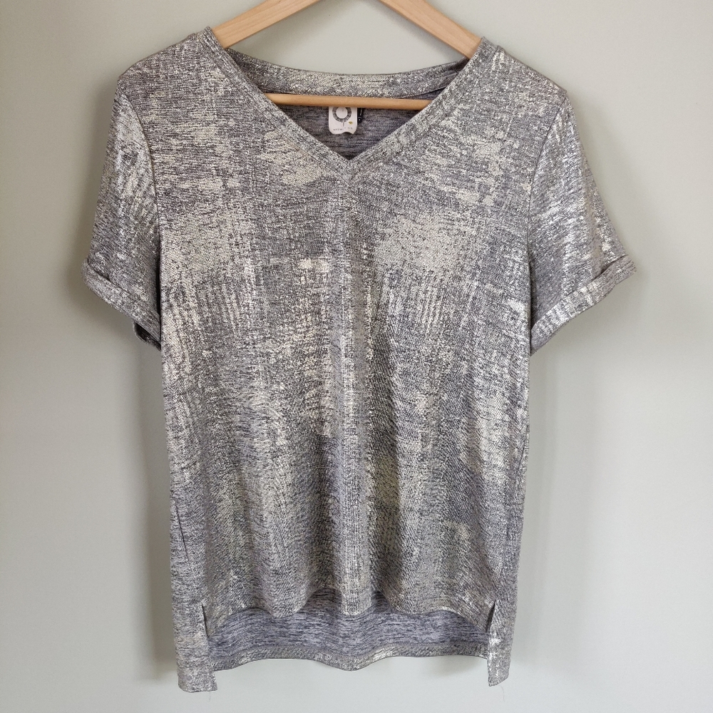 Anthropologie Akemi + Kin Gold Shimmer Top Small - Picture 2 of 11